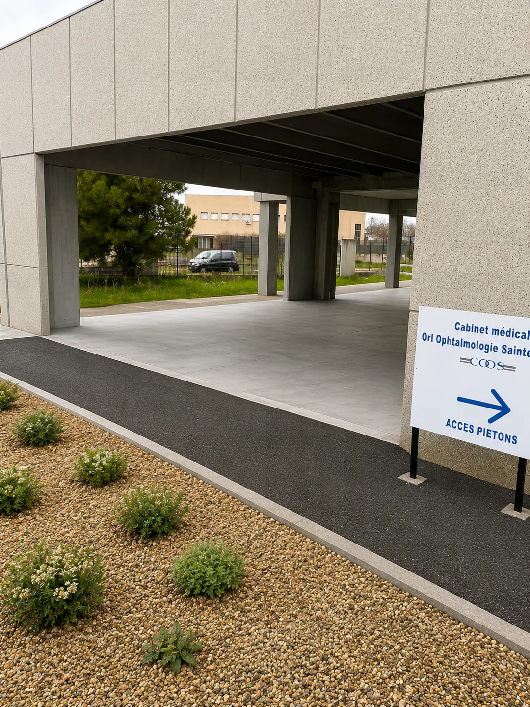 Vue extérieure de l’accès au centre médical de Saint-Victoret